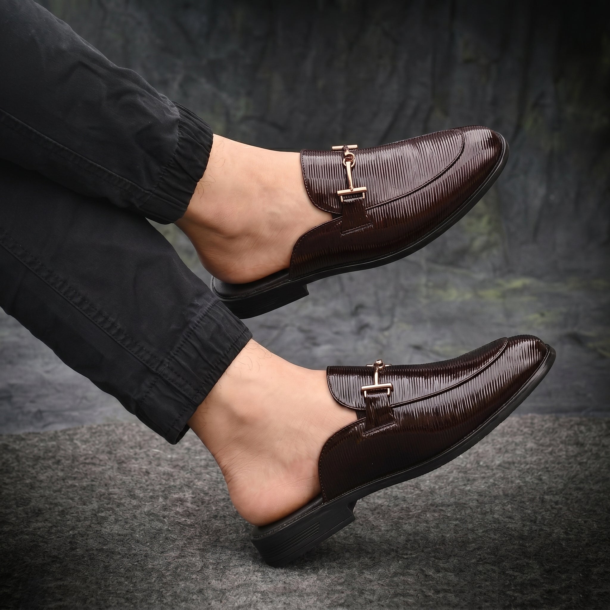 BAXXICO Mens Premium Textured Back Open Mule Loafers
