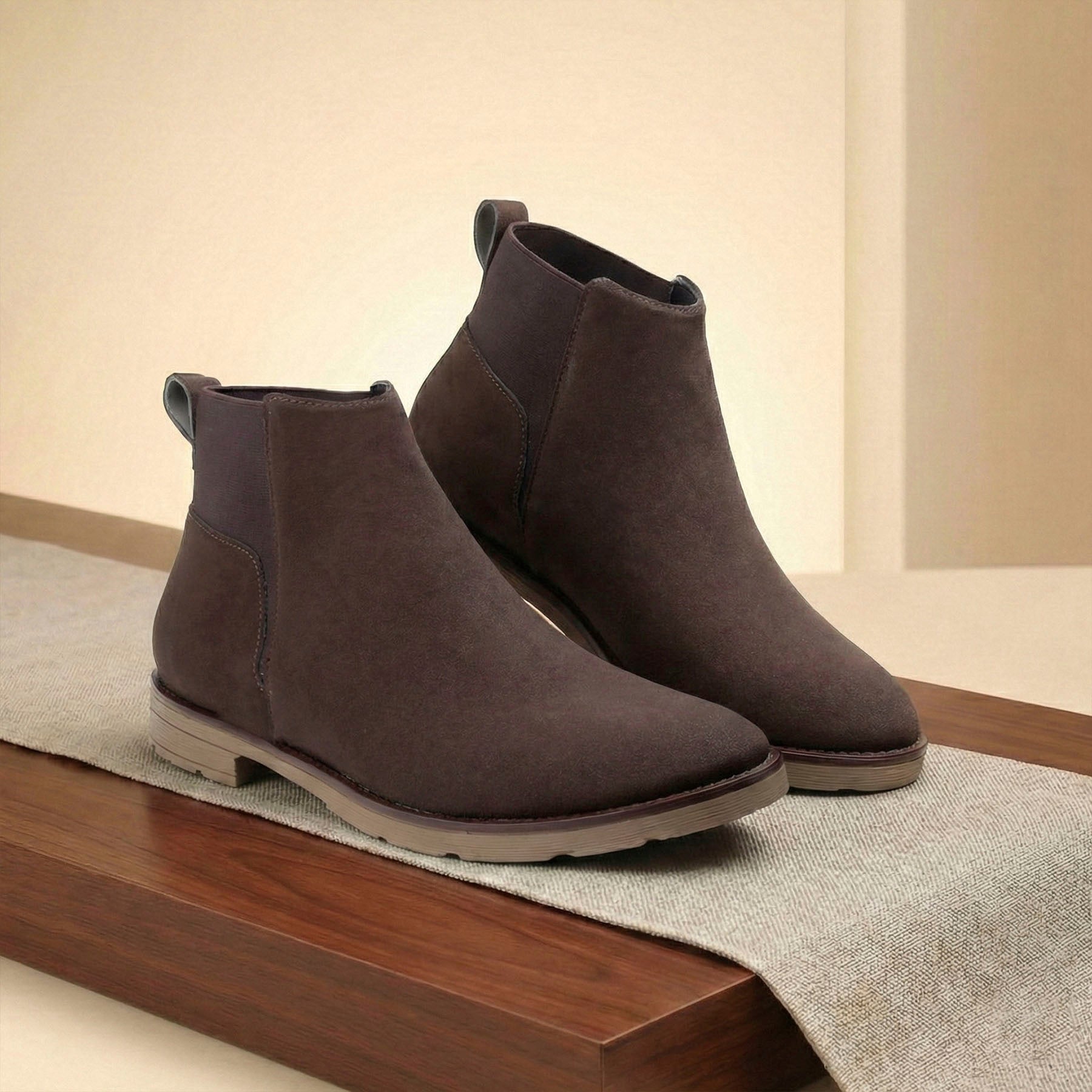 BAXXICO Mens Chelsea Boots Clean Lines Confident Style