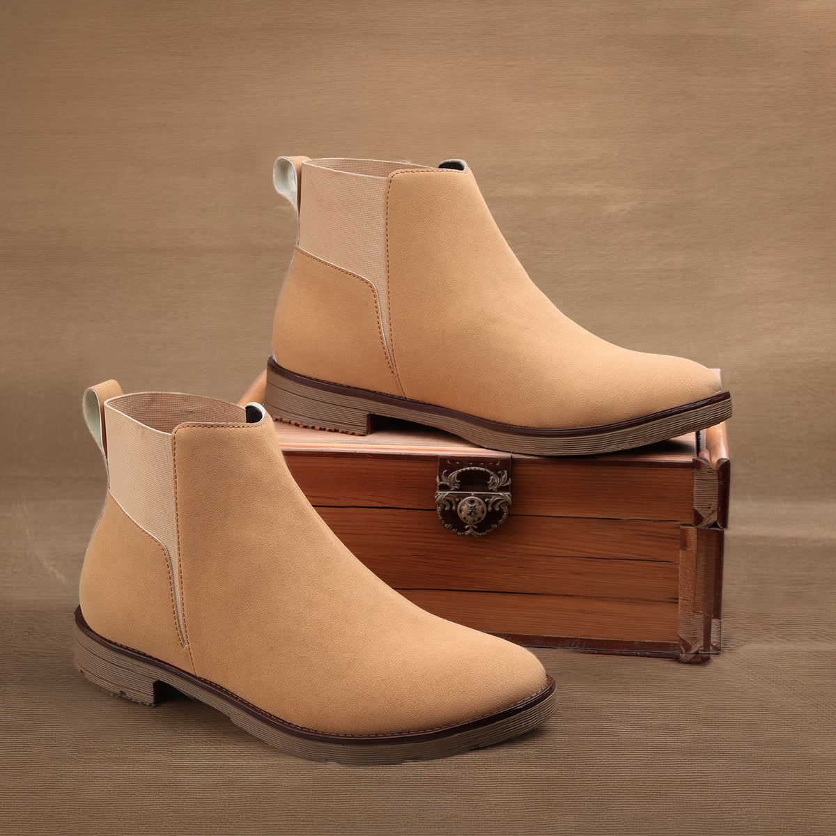 BAXXICO Mens Chelsea Boots Clean Lines Confident Style